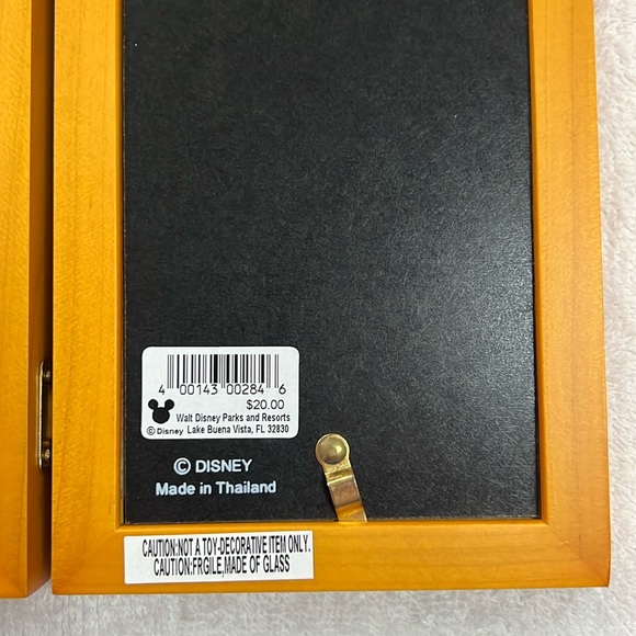 Walt Disney World Multi-Opening Picture Frame Keepsake - Picture 10 of 12